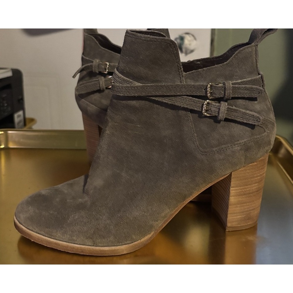 Cole Haan Boots Womens 8.5 B Ankle Booties Gray Suede Block Heels Zip